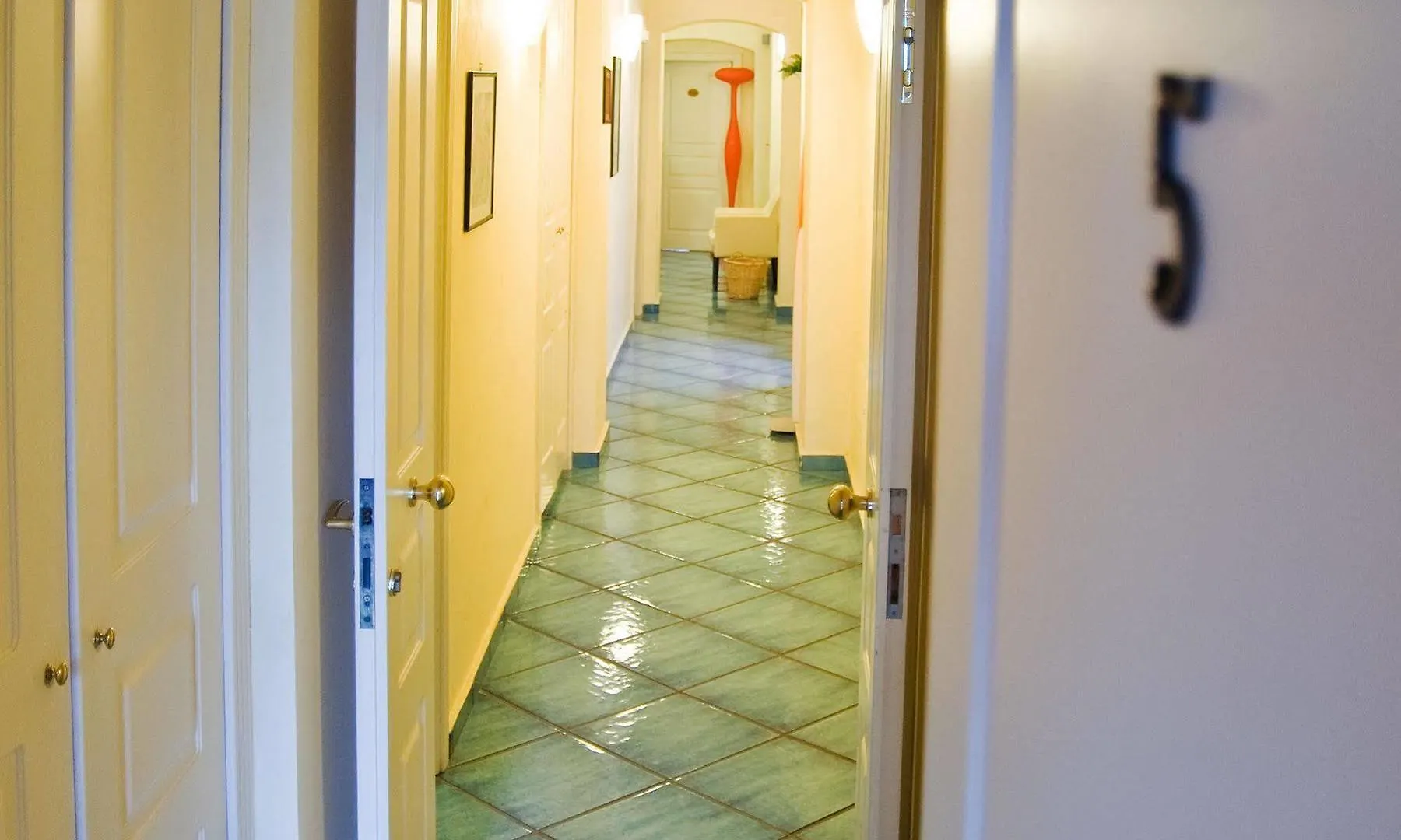 B&B Napul'E Neapol 3*,  Itálie