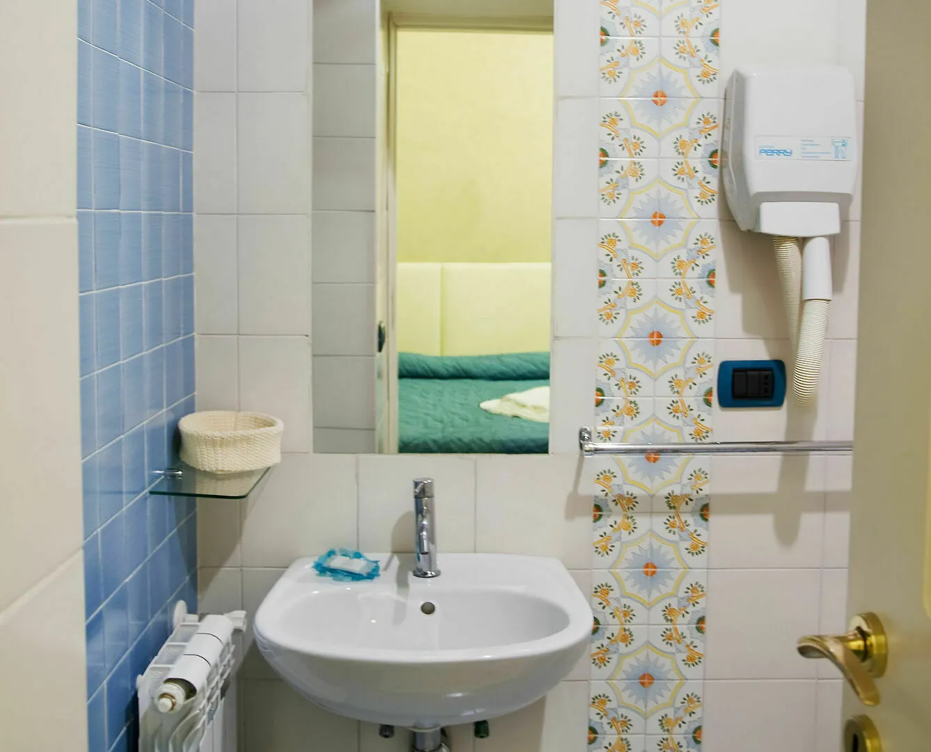 B&B Napul'E Naples 3*,