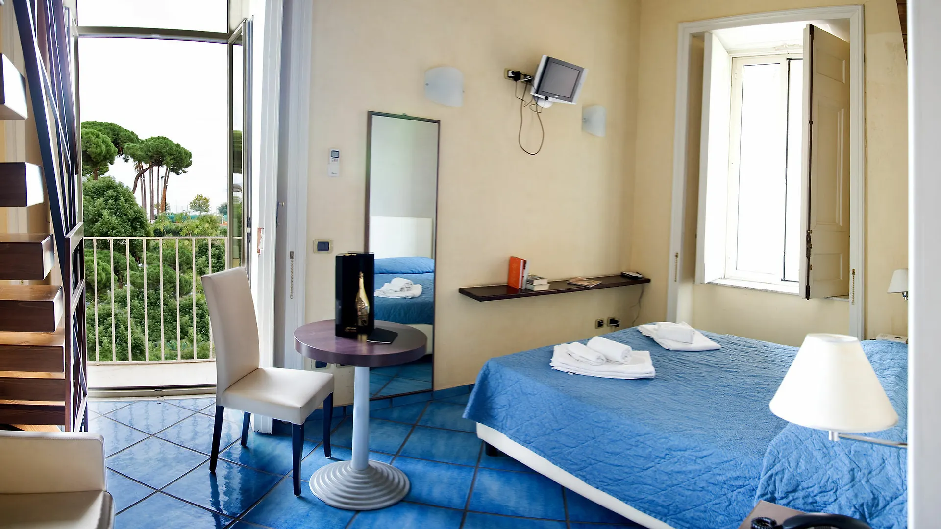 *** Bed & Breakfast B&B Napul'E Naples Italy