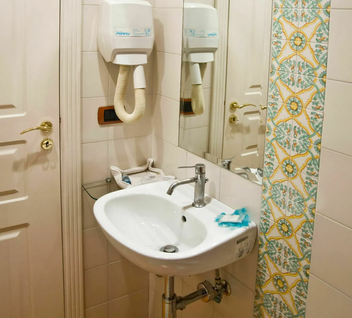*** Bed & Breakfast B&B Napul'E Naples Italy